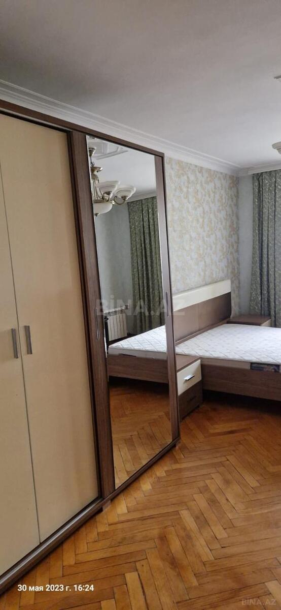 3 otaqlı Köhnə tikili, Elmlər Akademiyası m., Bakı