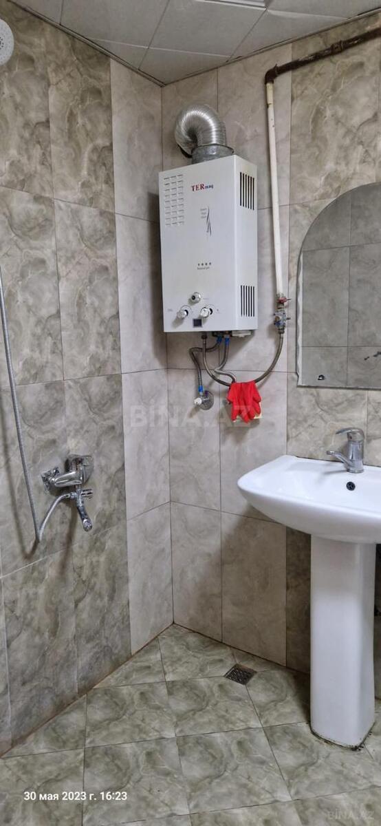3 otaqlı Köhnə tikili, Elmlər Akademiyası m., Bakı