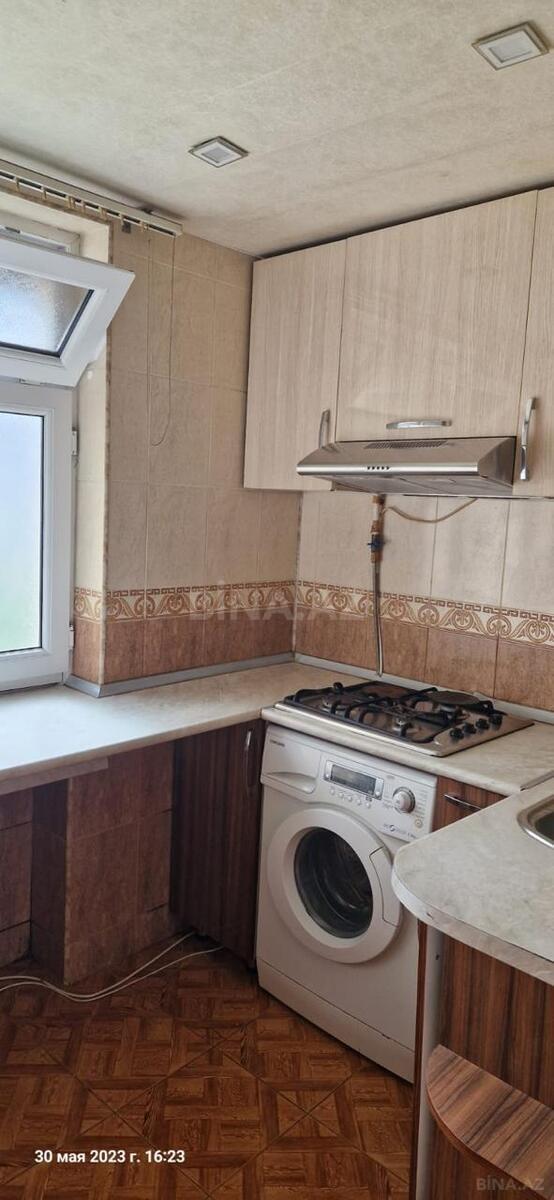 3 otaqlı Köhnə tikili, Elmlər Akademiyası m., Bakı