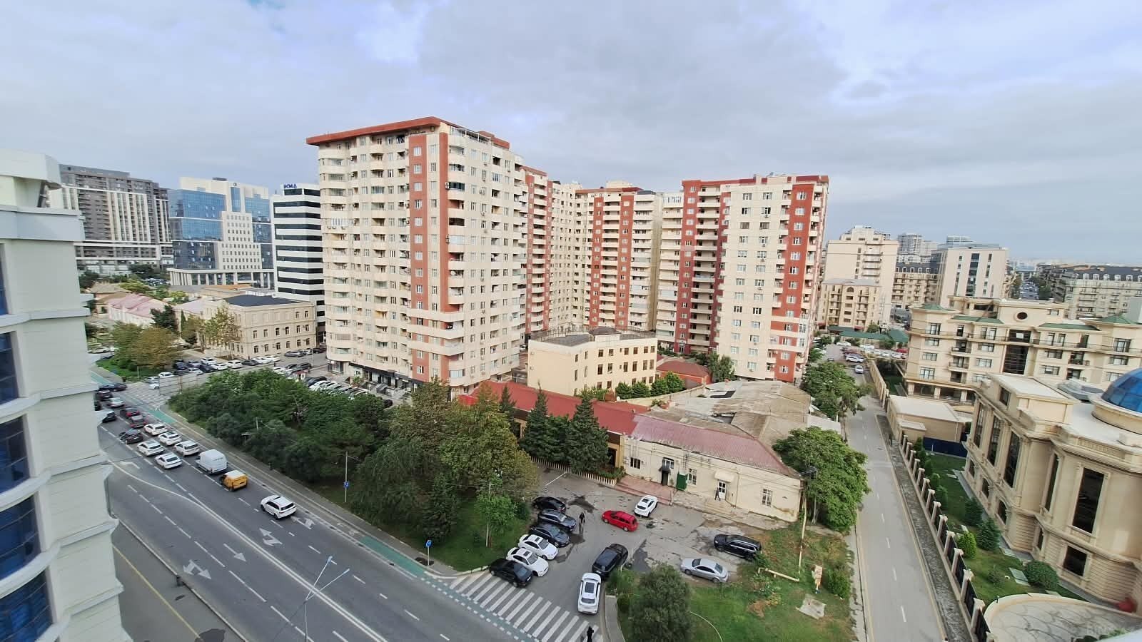 3 otaqlı Yeni tikili, Şah İsmayıl Xətai m., Bakı