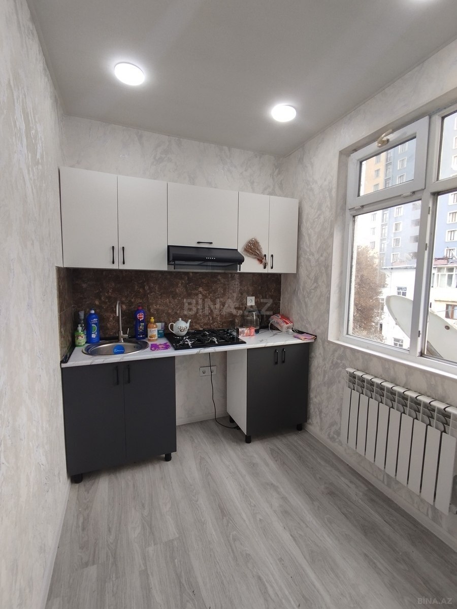 1 otaqlı Köhnə tikili, Memar Əcəmi m., Bakı