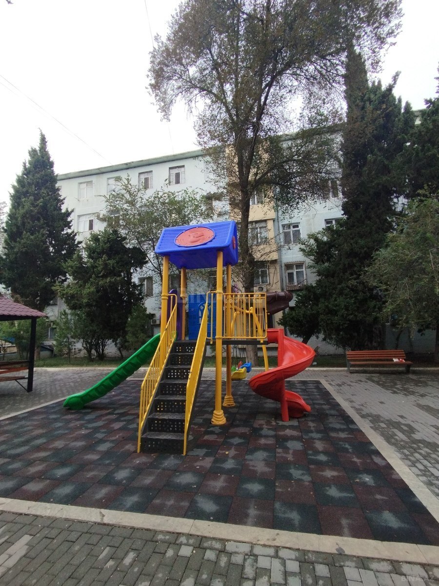 1 otaqlı Köhnə tikili, Memar Əcəmi m., Bakı