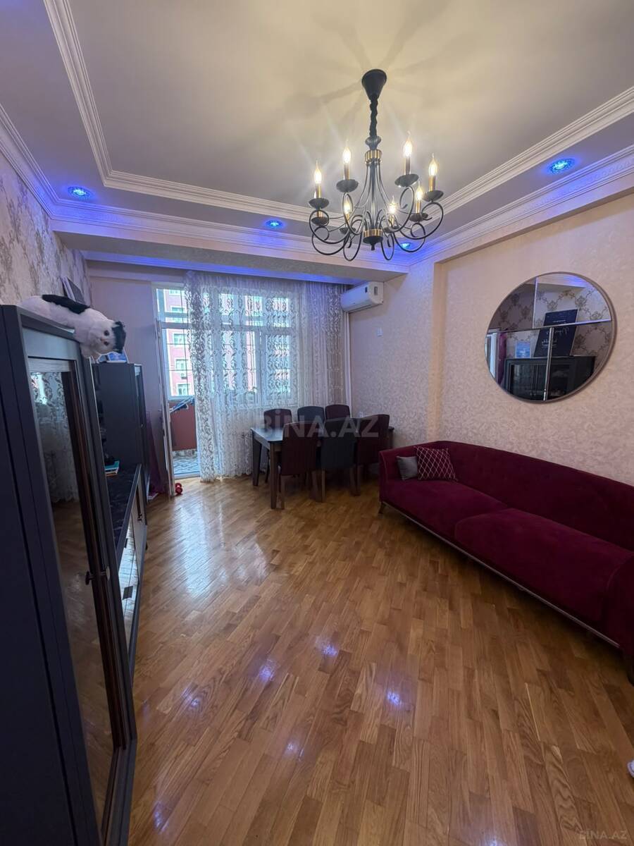 2 otaqlı Yeni tikili, 8-ci mikrorayon q., Bakı