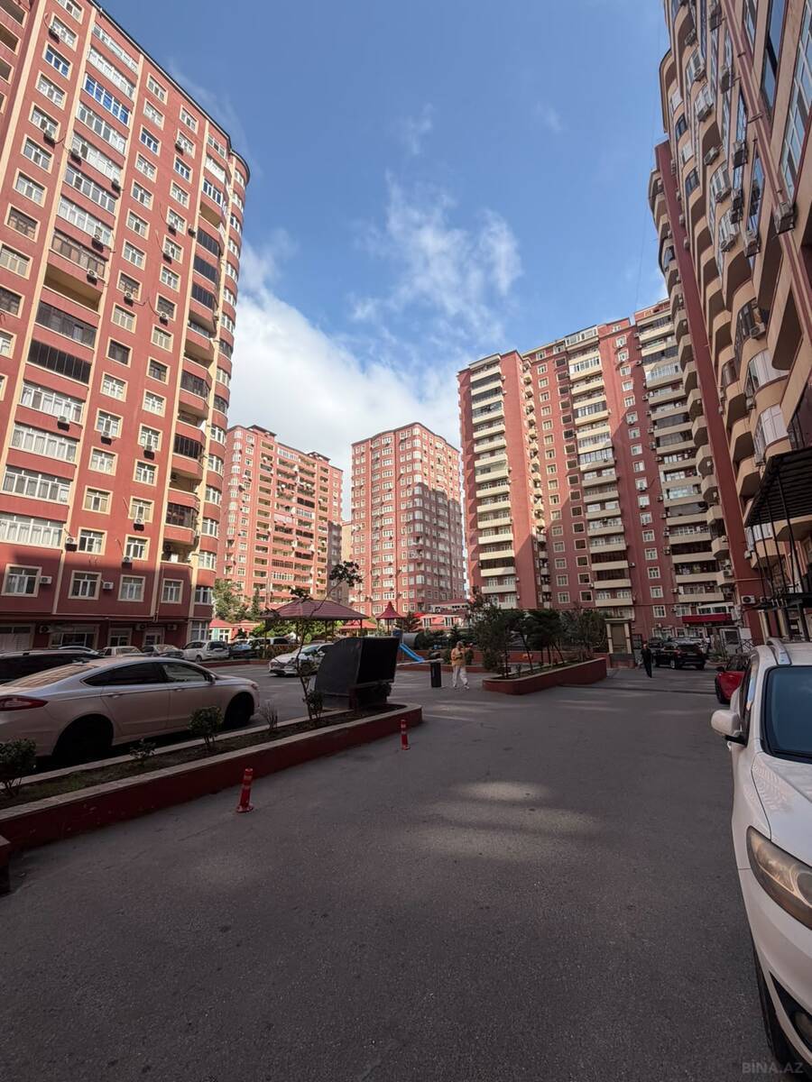 2 otaqlı Yeni tikili, 8-ci mikrorayon q., Bakı