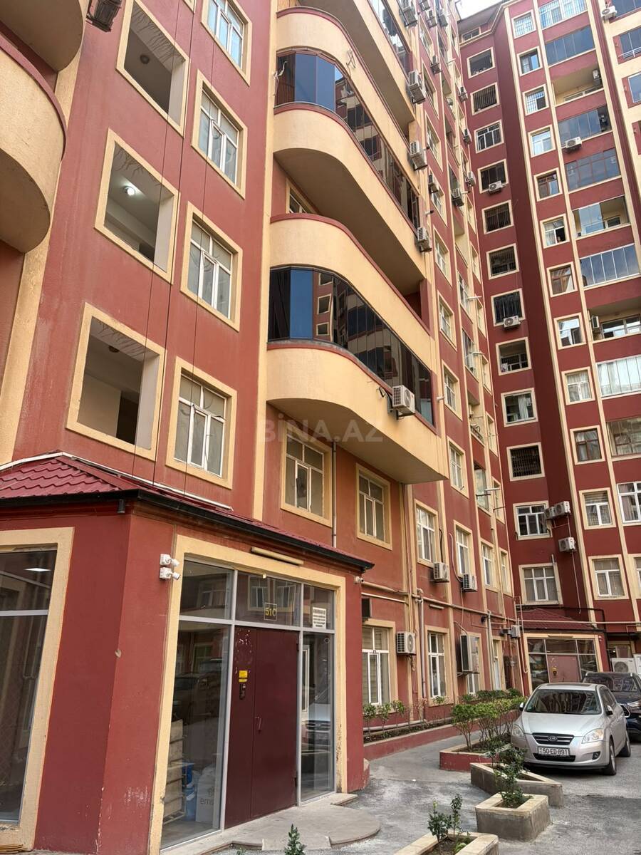 2 otaqlı Yeni tikili, 8-ci mikrorayon q., Bakı