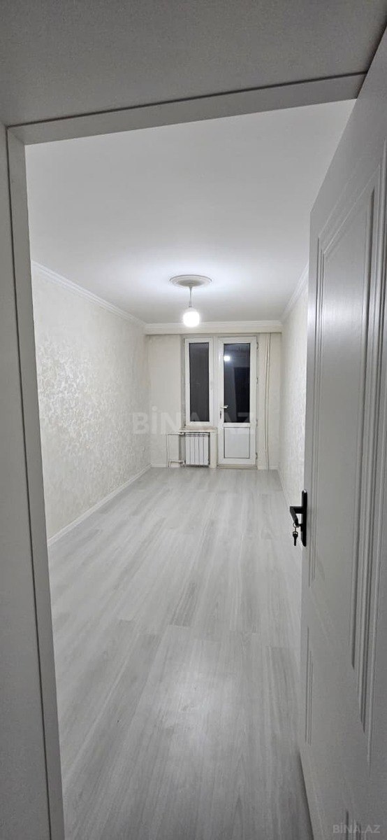2 otaqlı Köhnə tikili, Bakıxanov q., Bakı