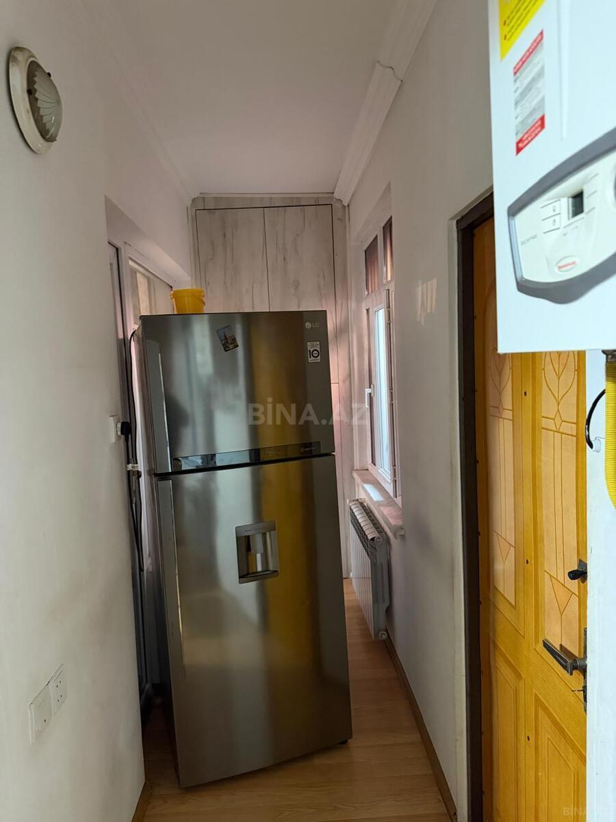3 otaqlı Köhnə tikili, Əhmədli m., Bakı