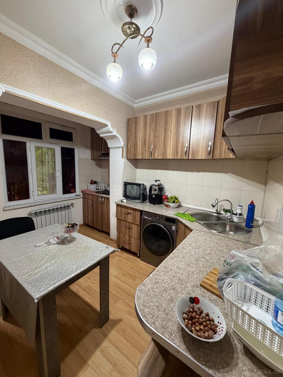 3 otaqlı Köhnə tikili, Əhmədli m., Bakı