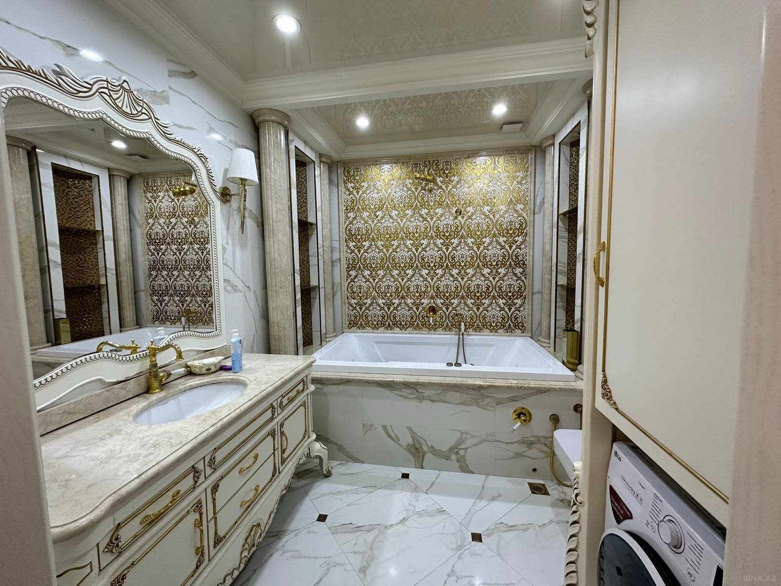 3 otaqlı Yeni tikili, 8 Noyabr m., Bakı