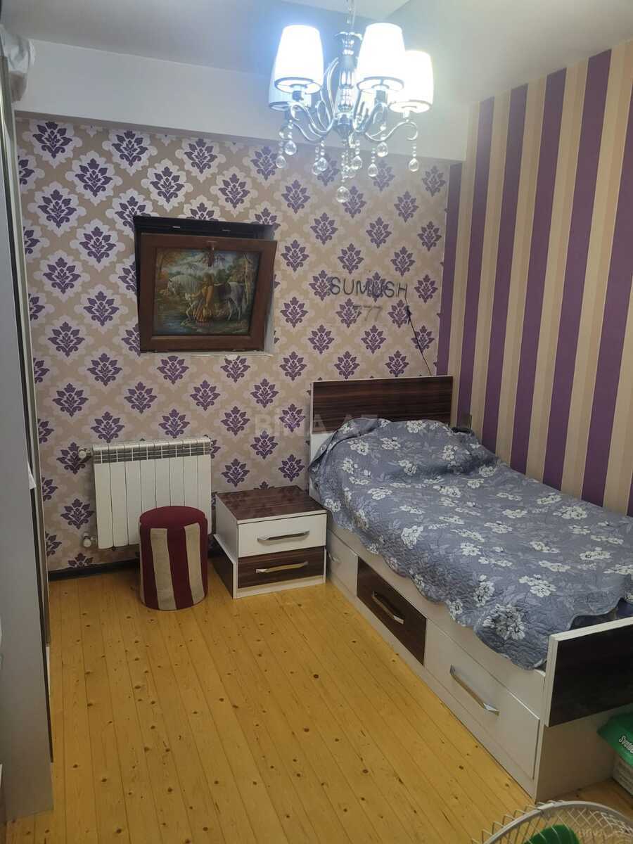 4 otaqlı Yeni tikili, İnşaatçılar m., Bakı