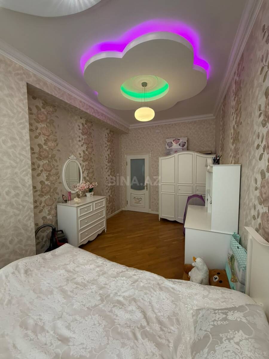 3 otaqlı Yeni tikili, Memar Əcəmi m., Bakı