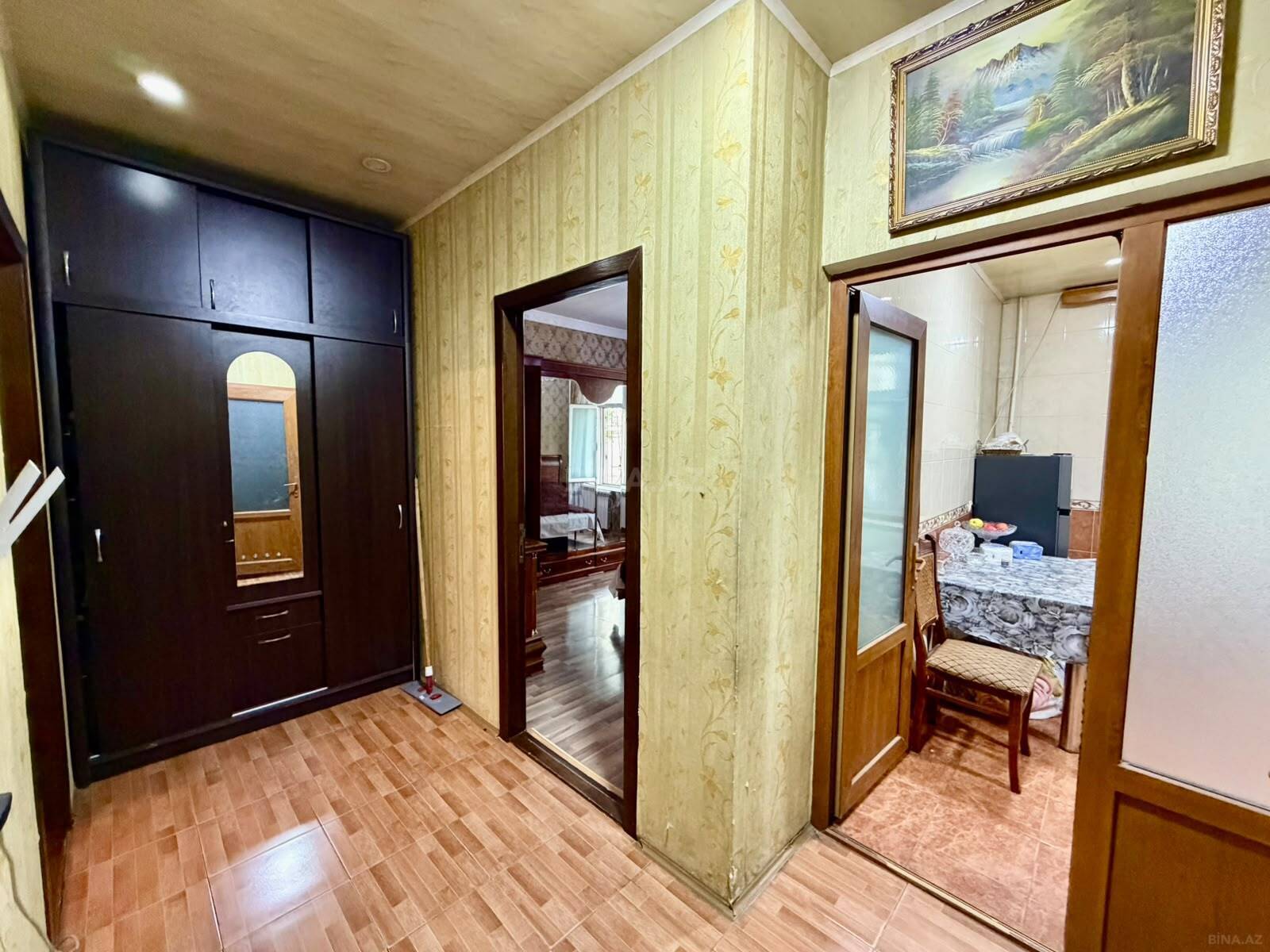 2 otaqlı Köhnə tikili, Qara Qarayev m., Bakı