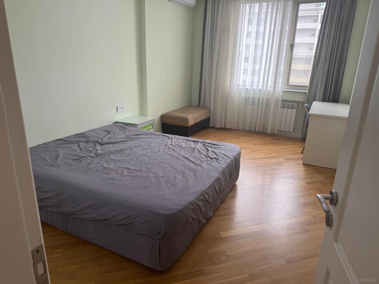 3 otaqlı Yeni tikili, İnşaatçılar m., Bakı