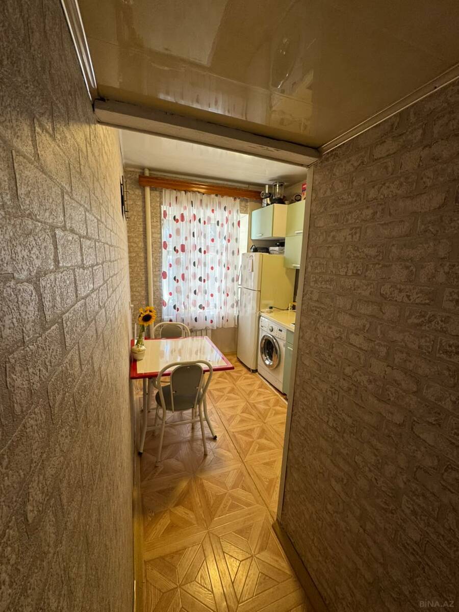 3 otaqlı Köhnə tikili, Neftçilər m., Bakı