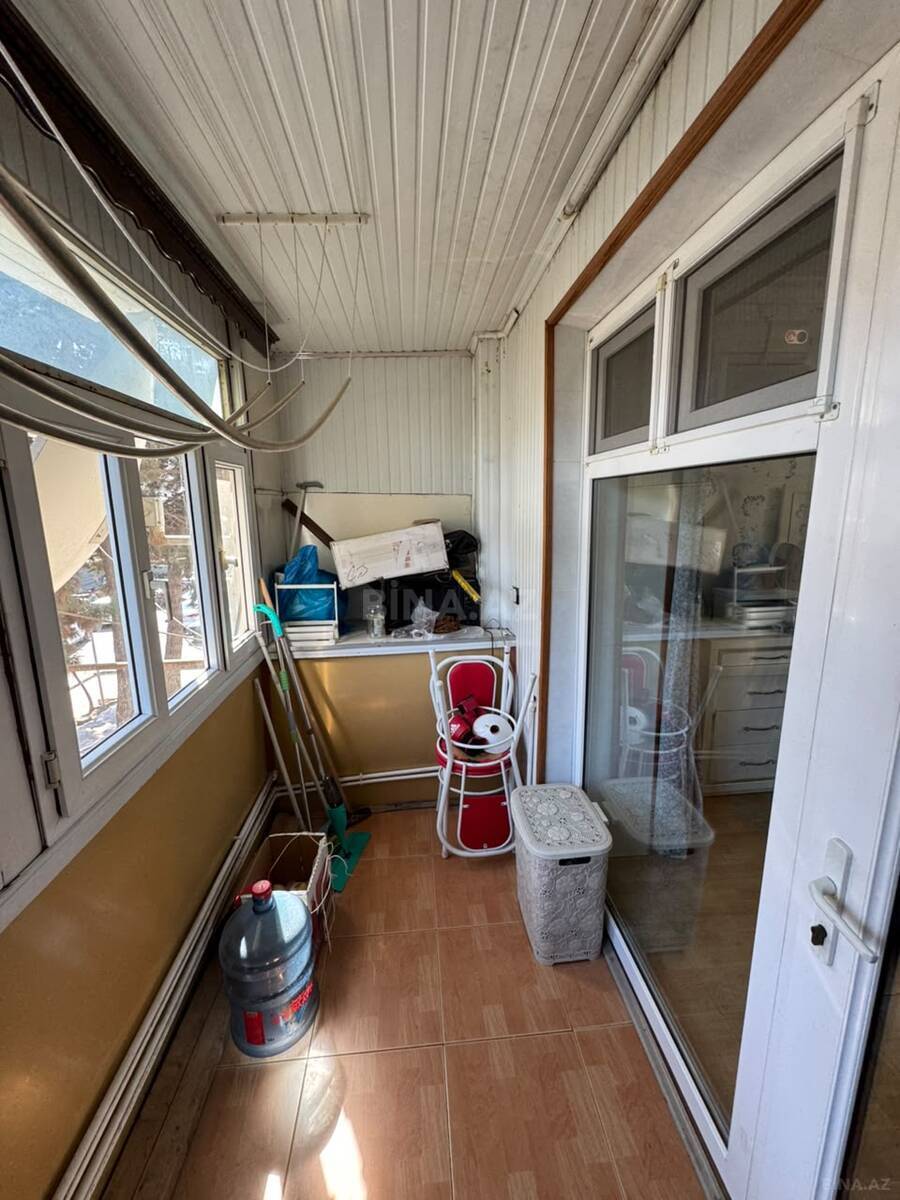 3 otaqlı Köhnə tikili, Neftçilər m., Bakı