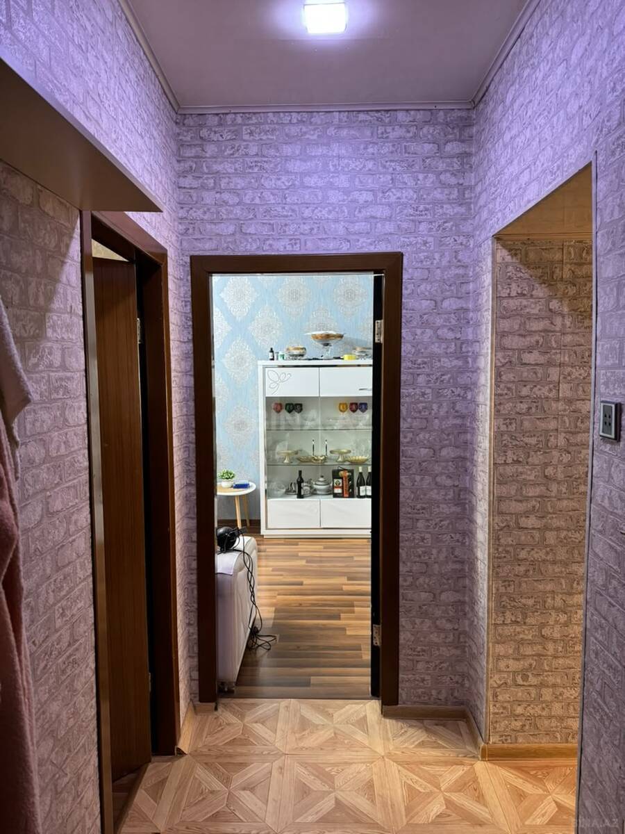 3 otaqlı Köhnə tikili, Neftçilər m., Bakı