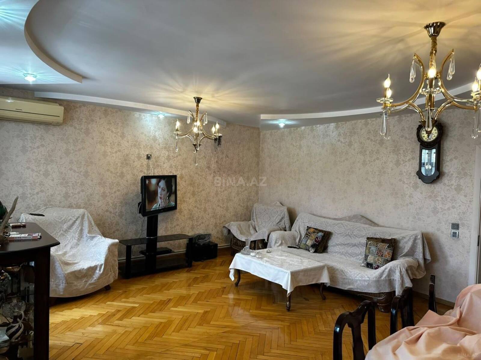 4 otaqlı Köhnə tikili, İnşaatçılar m., Bakı