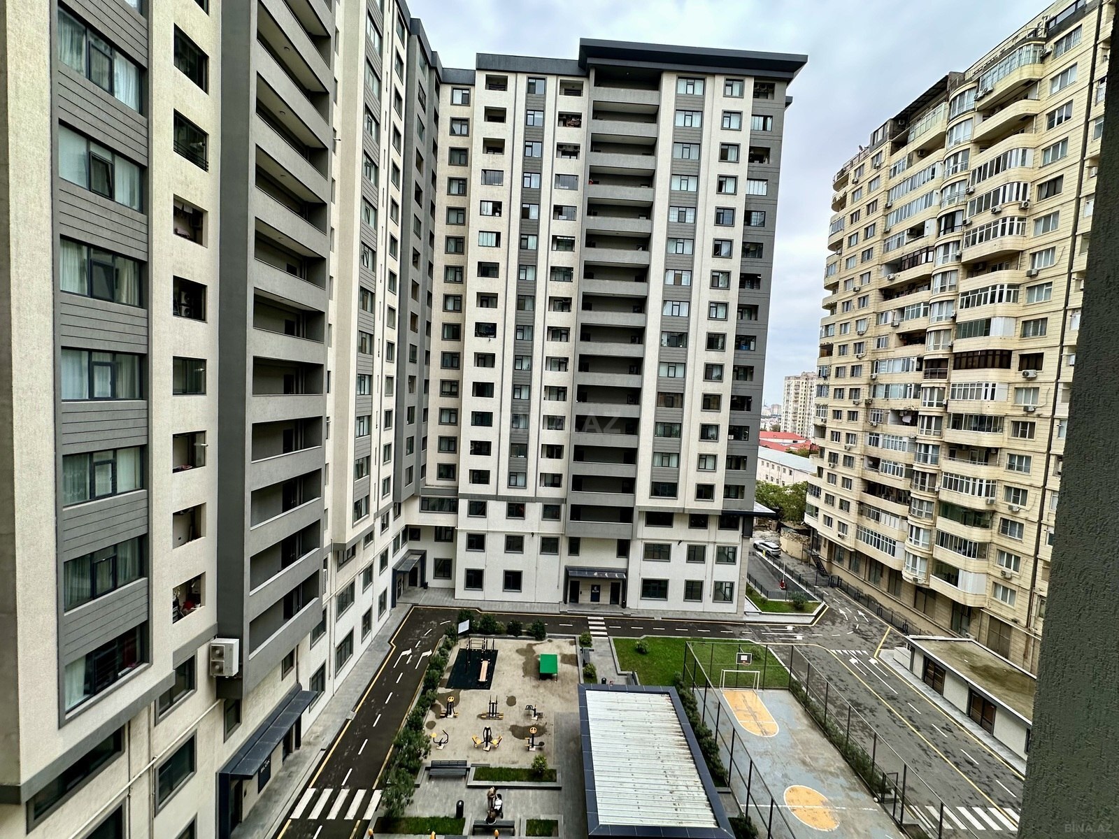 2 otaqlı Yeni tikili, 8 Noyabr m., Bakı