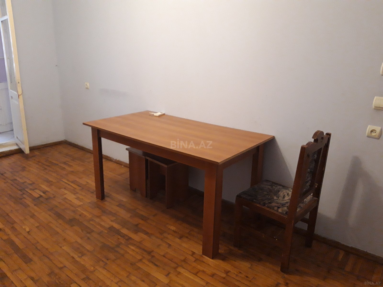 2 otaqlı Köhnə tikili, Şah İsmayıl Xətai m., Bakı