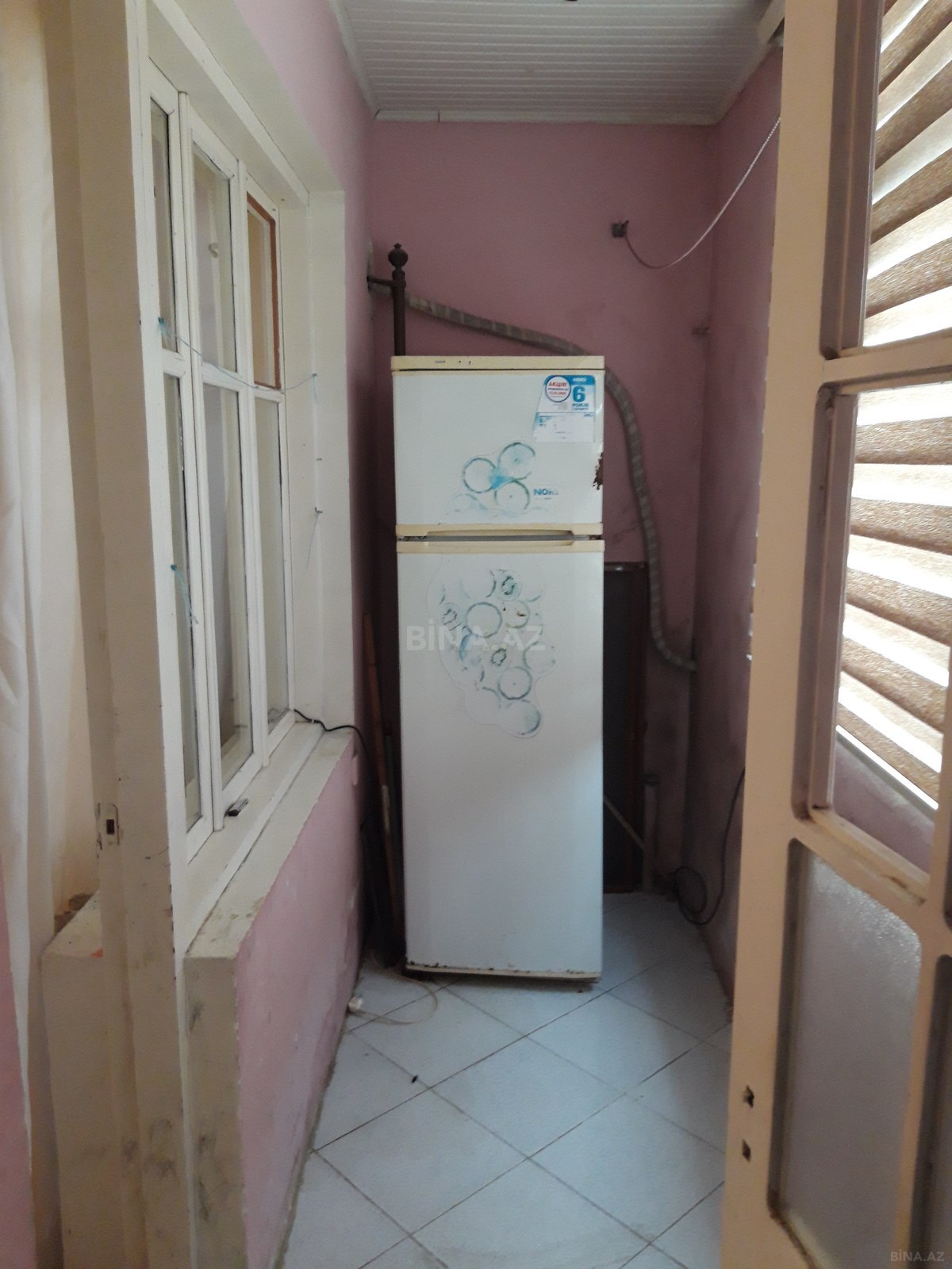2 otaqlı Köhnə tikili, Şah İsmayıl Xətai m., Bakı