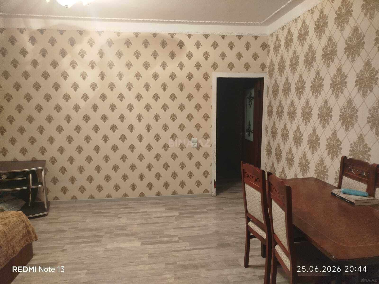2 otaqlı Köhnə tikili, Bakıxanov q., Bakı