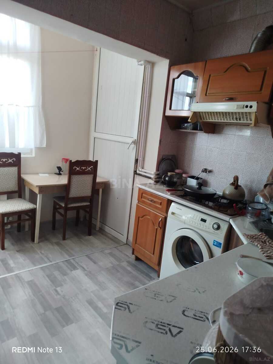 2 otaqlı Köhnə tikili, Bakıxanov q., Bakı