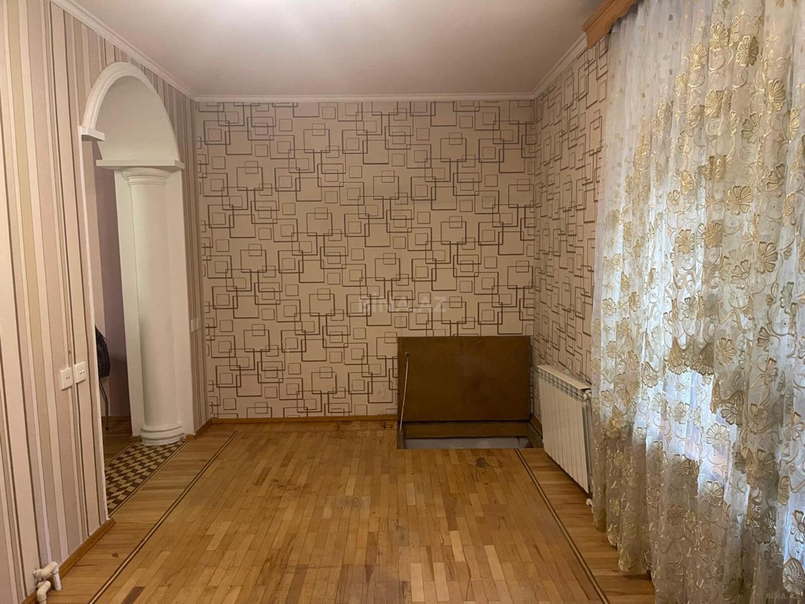 4 otaqlı Köhnə tikili, 28 May m., Bakı