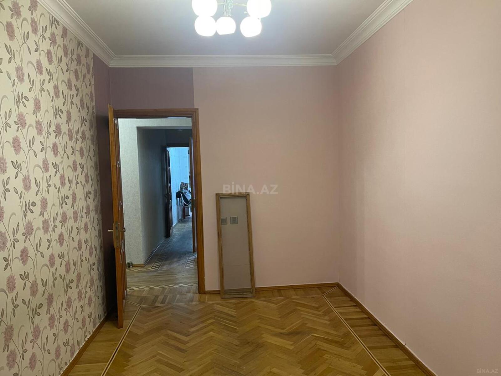 4 otaqlı Köhnə tikili, 28 May m., Bakı