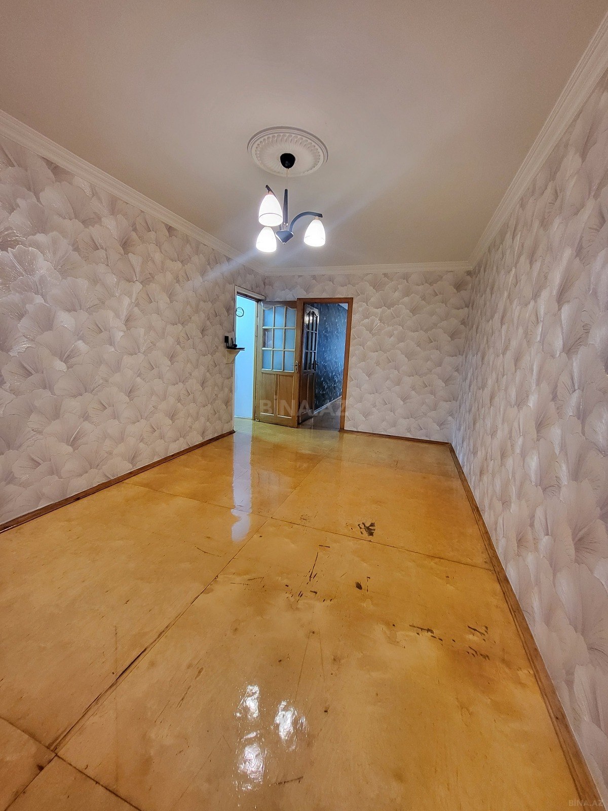 2 otaqlı Köhnə tikili, Neftçilər m., Bakı