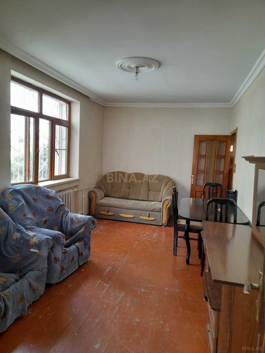 2 otaqlı Köhnə tikili, Neftçilər m., Bakı