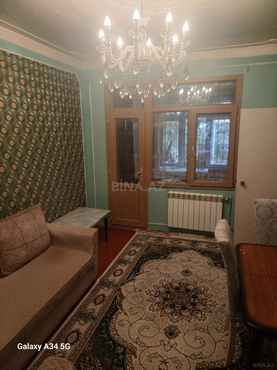3 otaqlı Köhnə tikili, 20 Yanvar m., Bakı