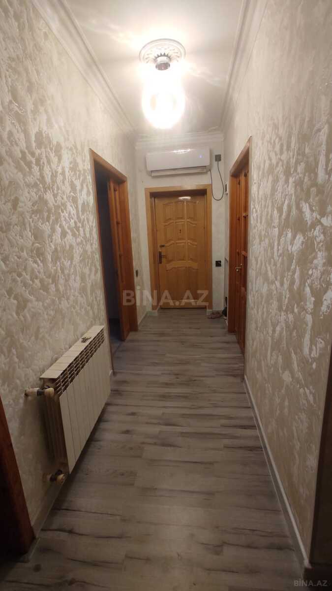 3 otaqlı Köhnə tikili, Neftçilər m., Bakı
