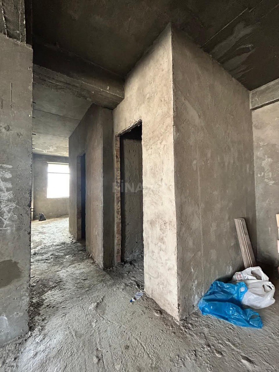 3 otaqlı Yeni tikili, Memar Əcəmi m., Bakı