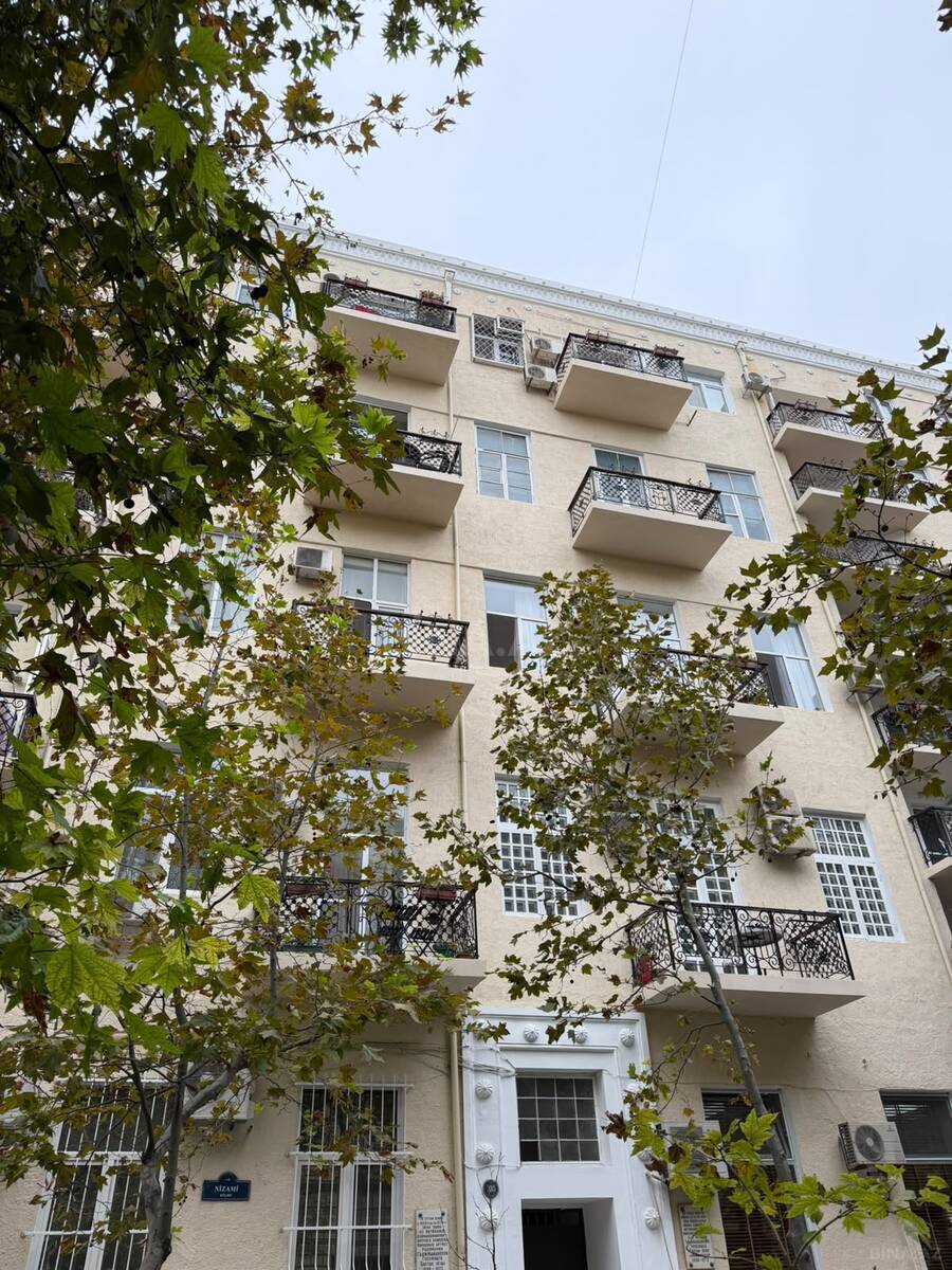 2 otaqlı Köhnə tikili, 28 May m., Bakı