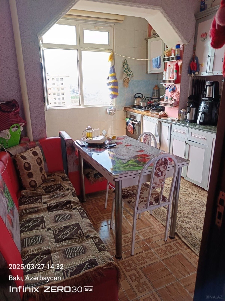 2 otaqlı Köhnə tikili, Massiv D q., Bakı