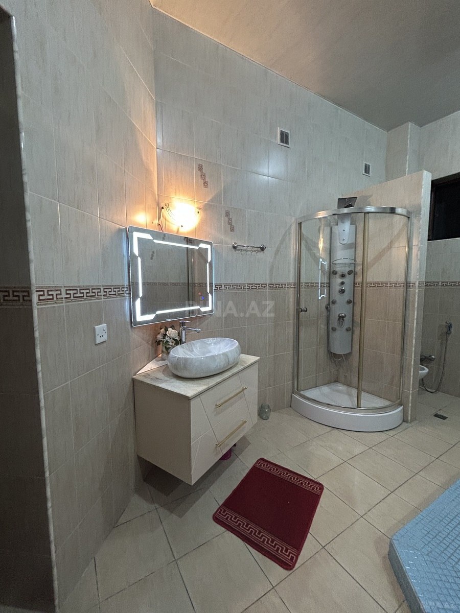 10 otaqlı Həyət evi/Bağ evi, Qara Qarayev m., Bakı