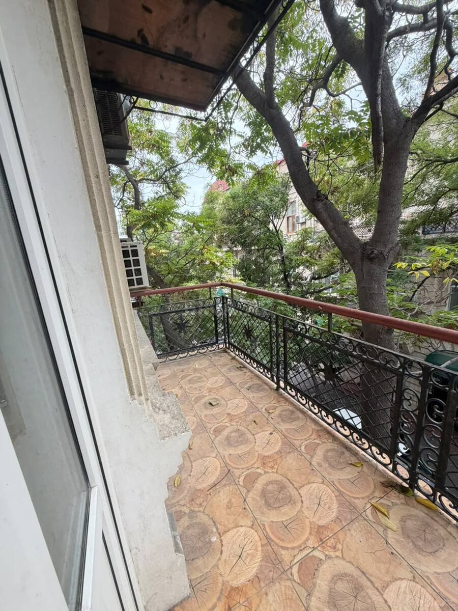 5 otaqlı Köhnə tikili, Sahil m., Bakı
