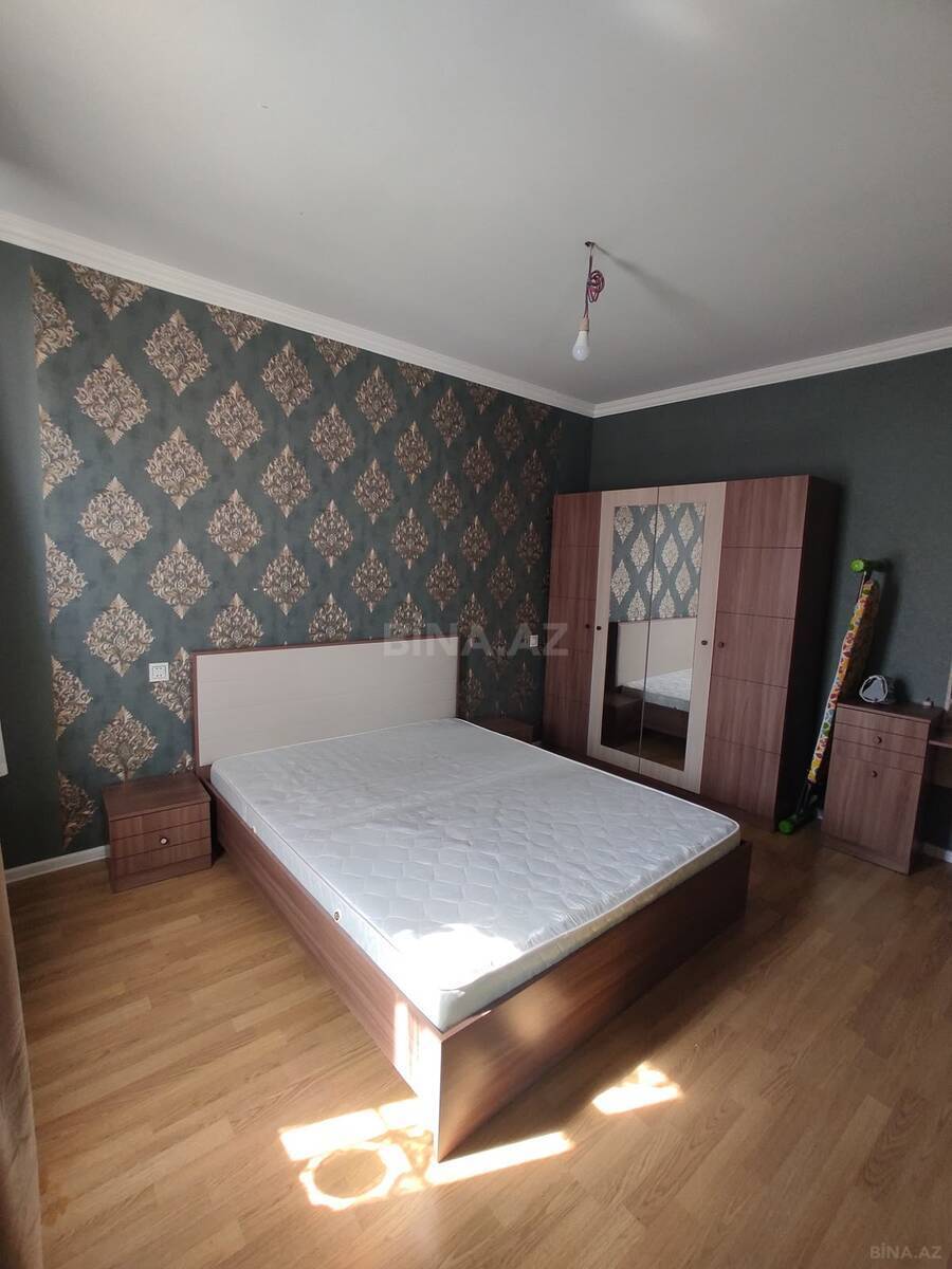 3 otaqlı Yeni tikili, Xırdalan