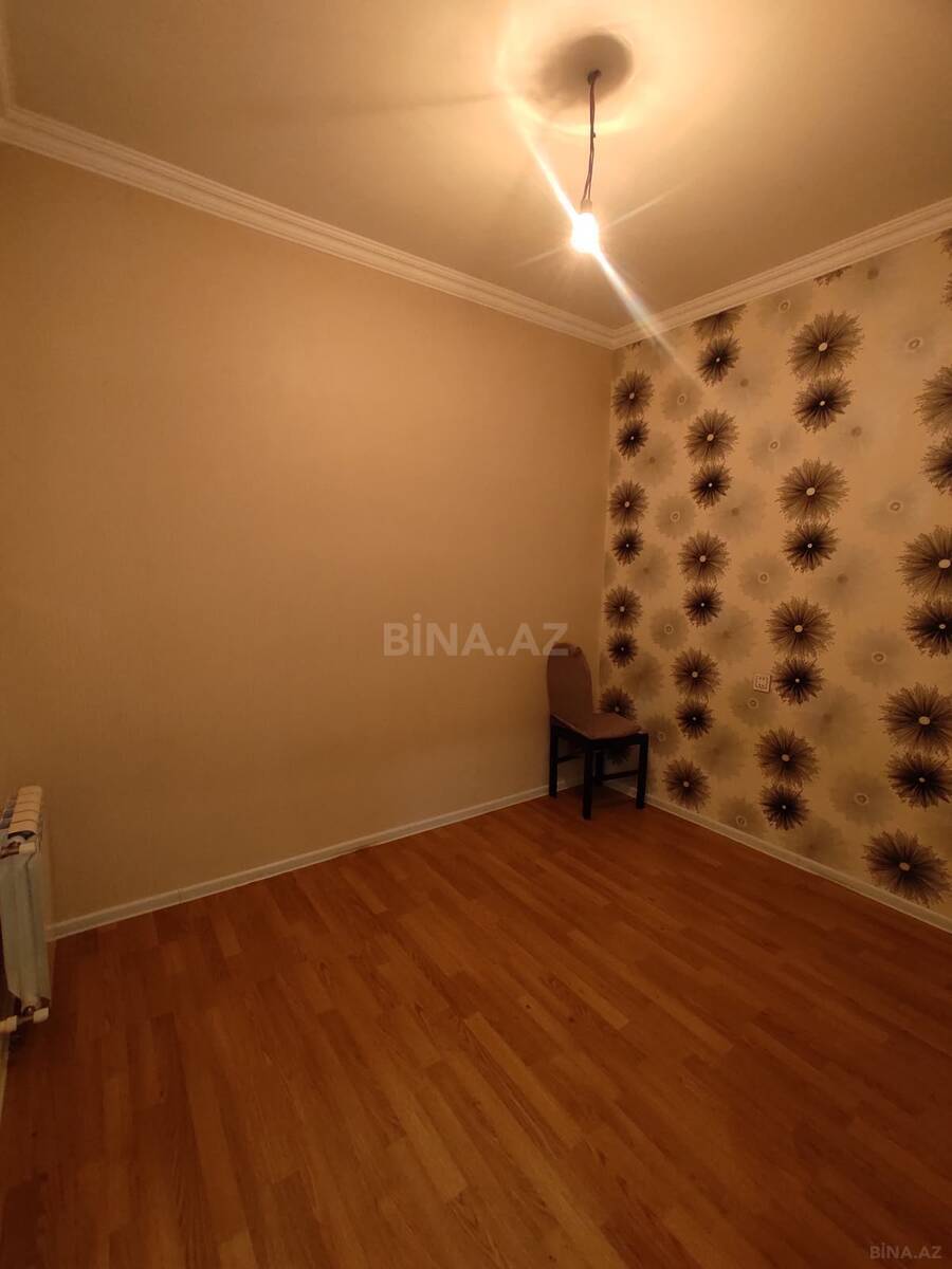 3 otaqlı Yeni tikili, Xırdalan