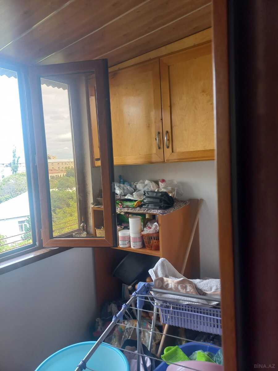 3 otaqlı Köhnə tikili, Qara Qarayev m., Bakı