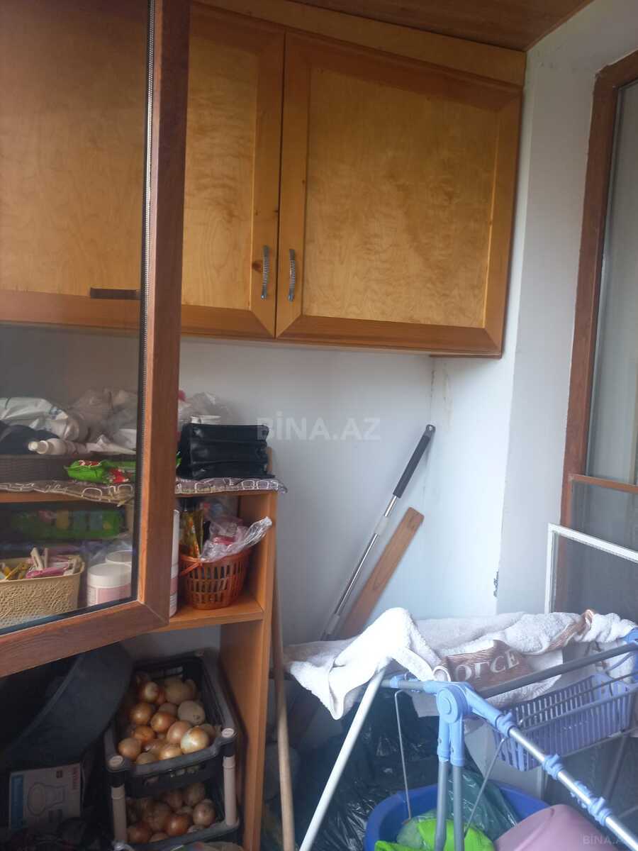 3 otaqlı Köhnə tikili, Qara Qarayev m., Bakı