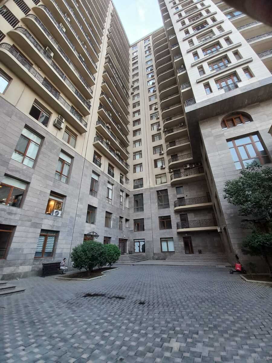 3 otaqlı Yeni tikili, 28 May m., Bakı