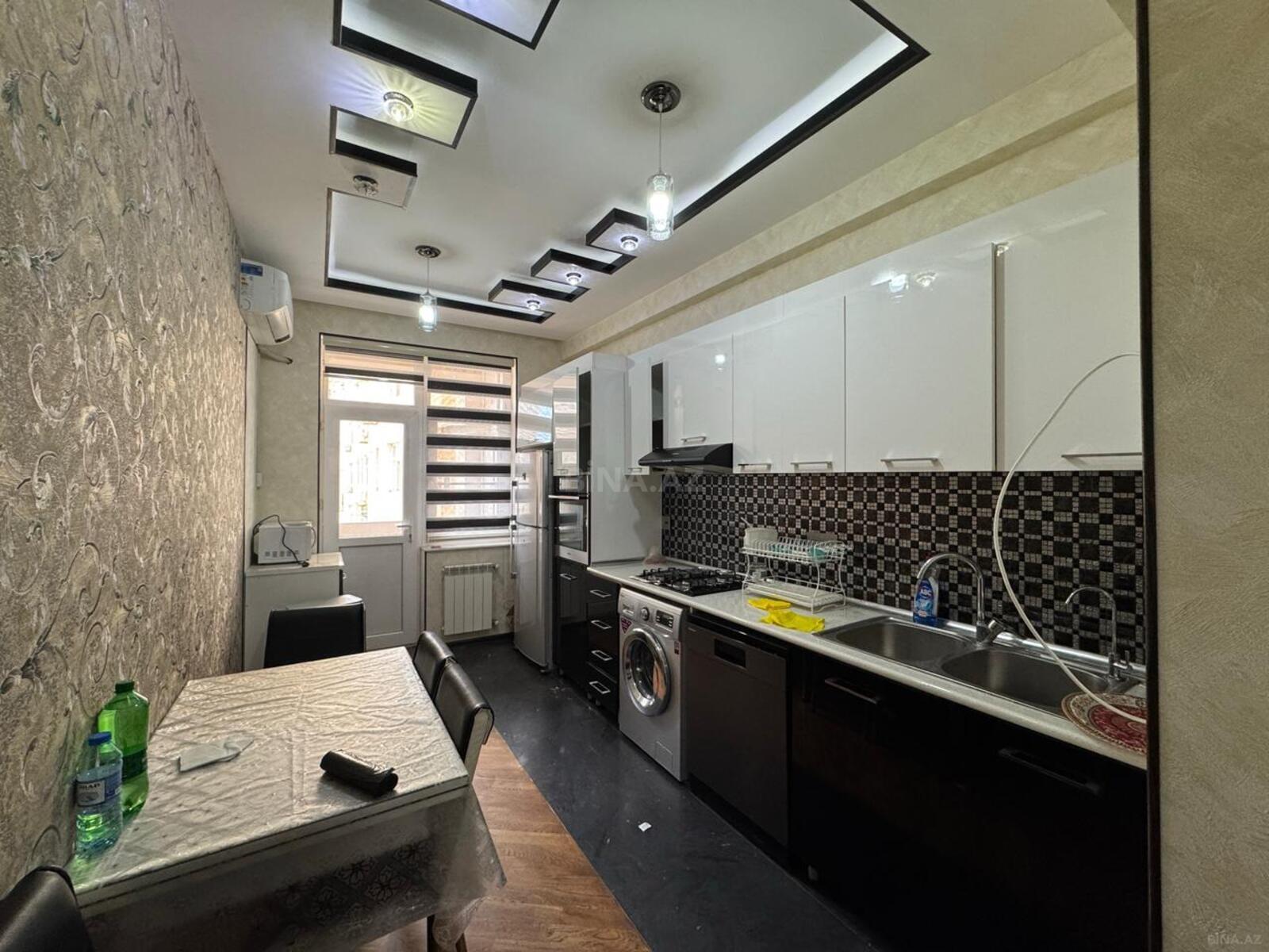 2 otaqlı Yeni tikili, Neftçilər m., Bakı