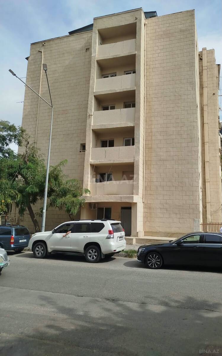 1 otaqlı Köhnə tikili, Elmlər Akademiyası m., Bakı