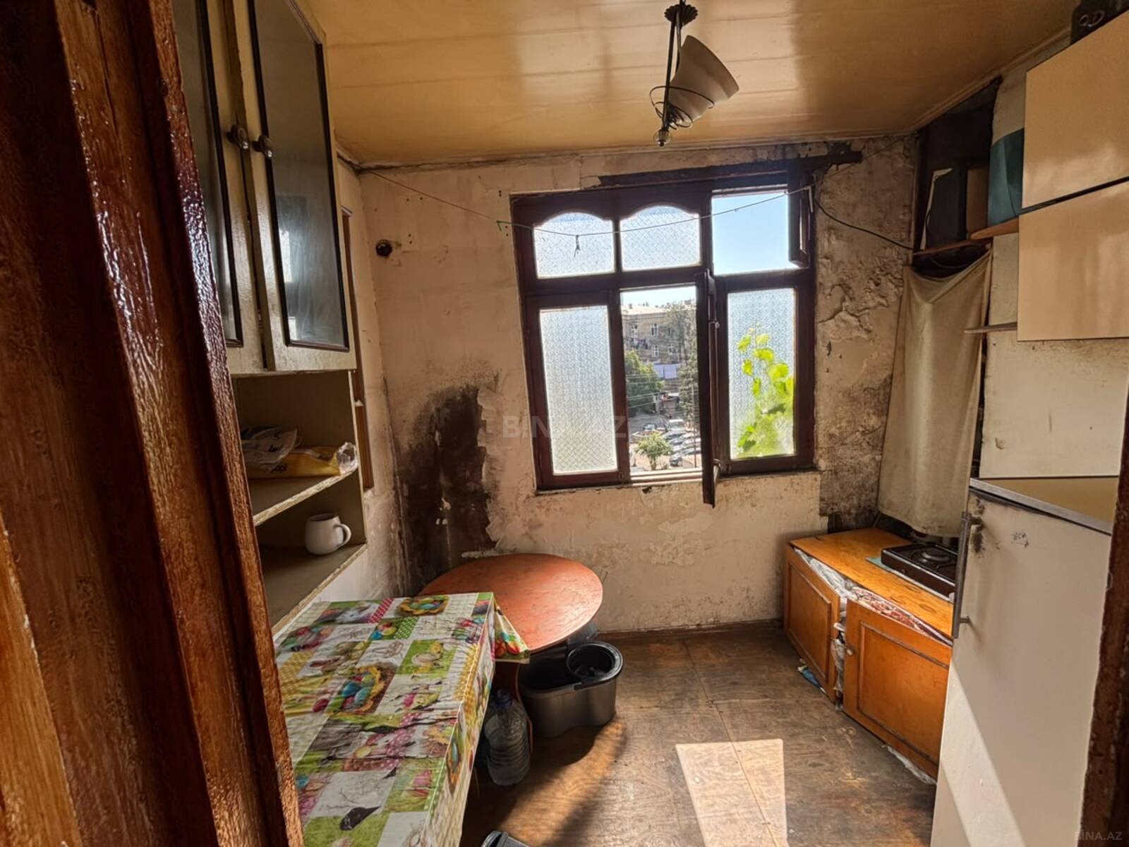 1 otaqlı Köhnə tikili, Elmlər Akademiyası m., Bakı