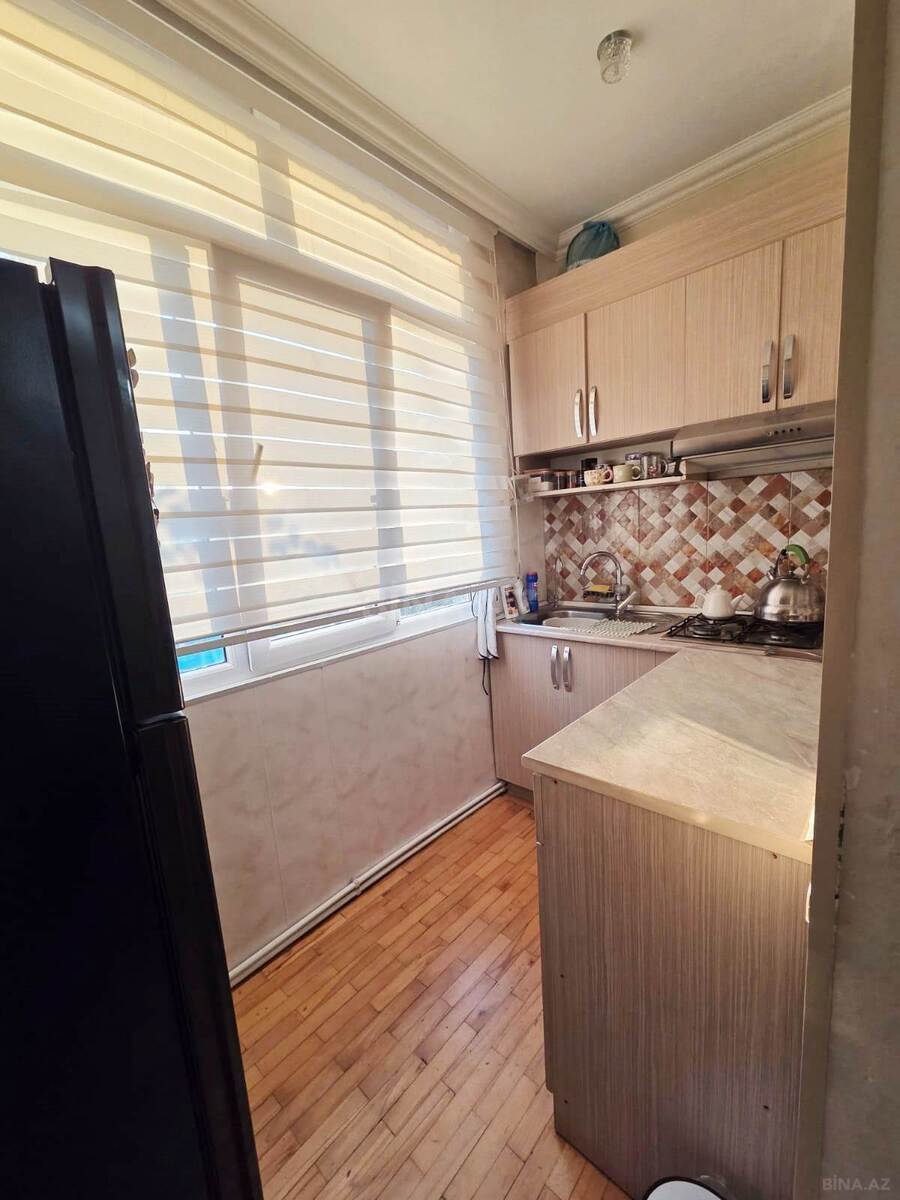 3 otaqlı Köhnə tikili, Gənclik m., Bakı