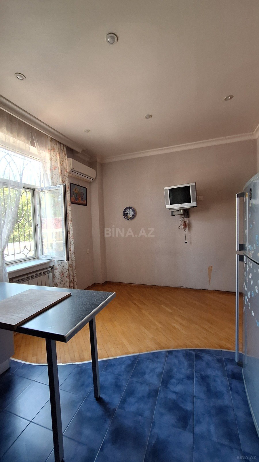 10 otaqlı Həyət evi/Bağ evi, Səbail r., Bakı