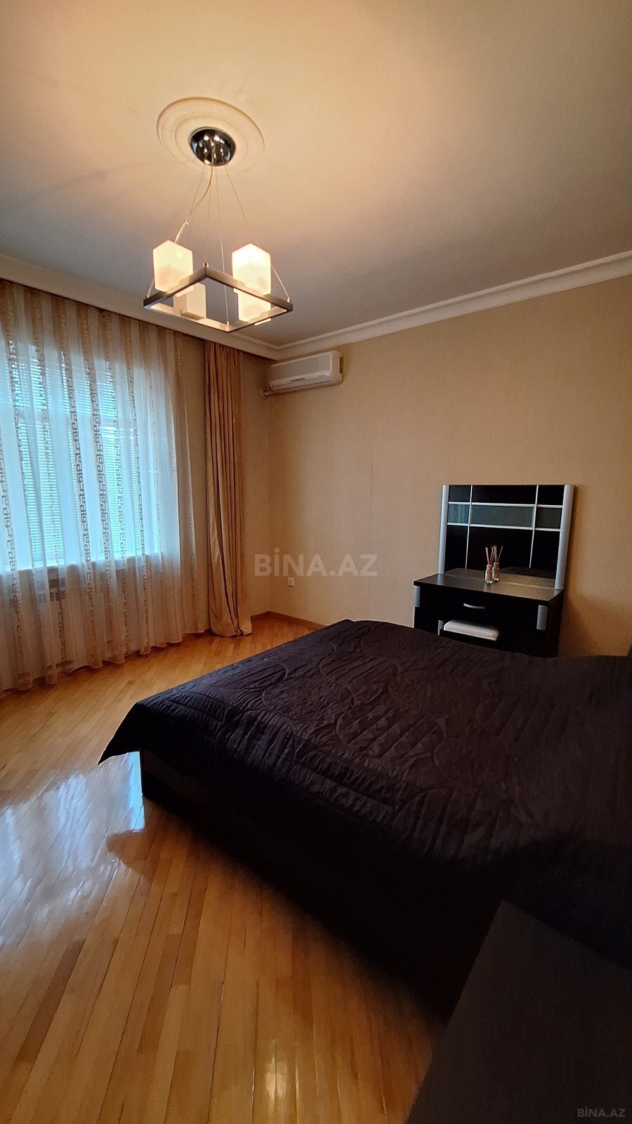 10 otaqlı Həyət evi/Bağ evi, Səbail r., Bakı