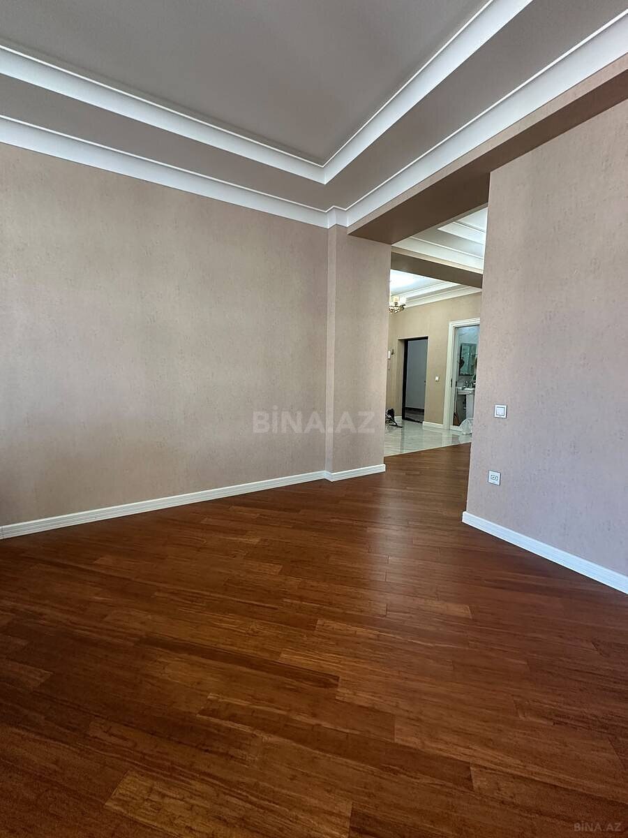 3 otaqlı Yeni tikili, Şah İsmayıl Xətai m., Bakı