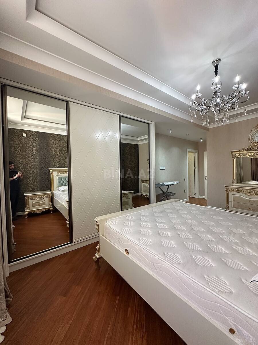 3 otaqlı Yeni tikili, Şah İsmayıl Xətai m., Bakı